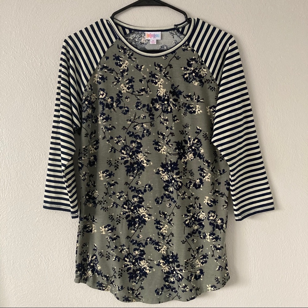 LuLaRoe Randy Tee • Size M • Floral & Stripes